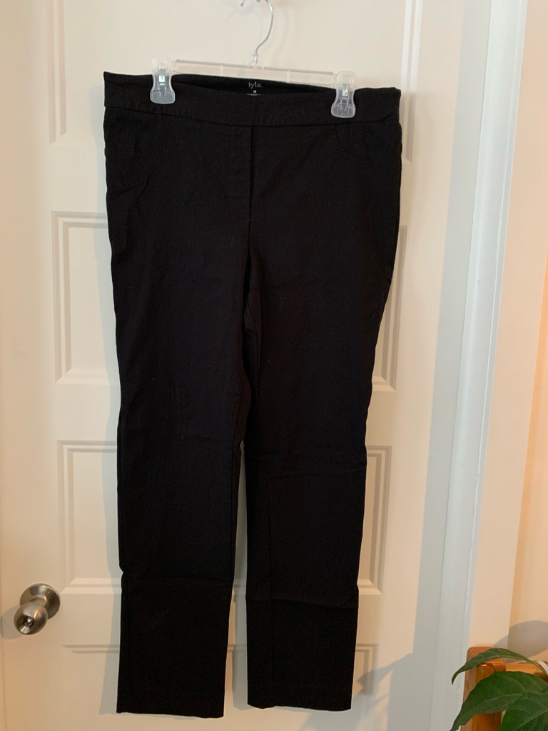 Iyla Streatch Pull On Black Straight-Leg Pants